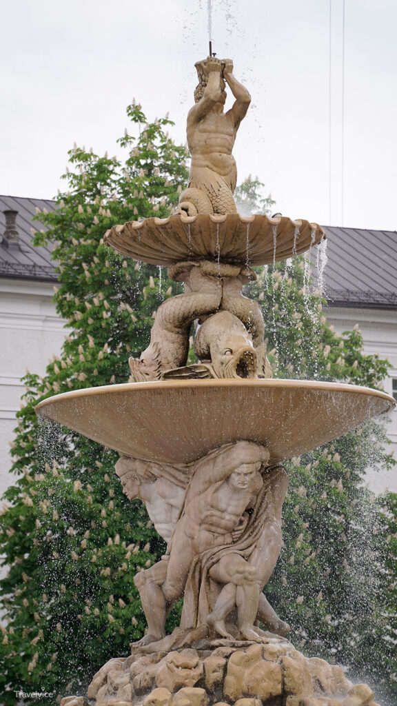 Detail des Residenzbrunnens in Salzburg.