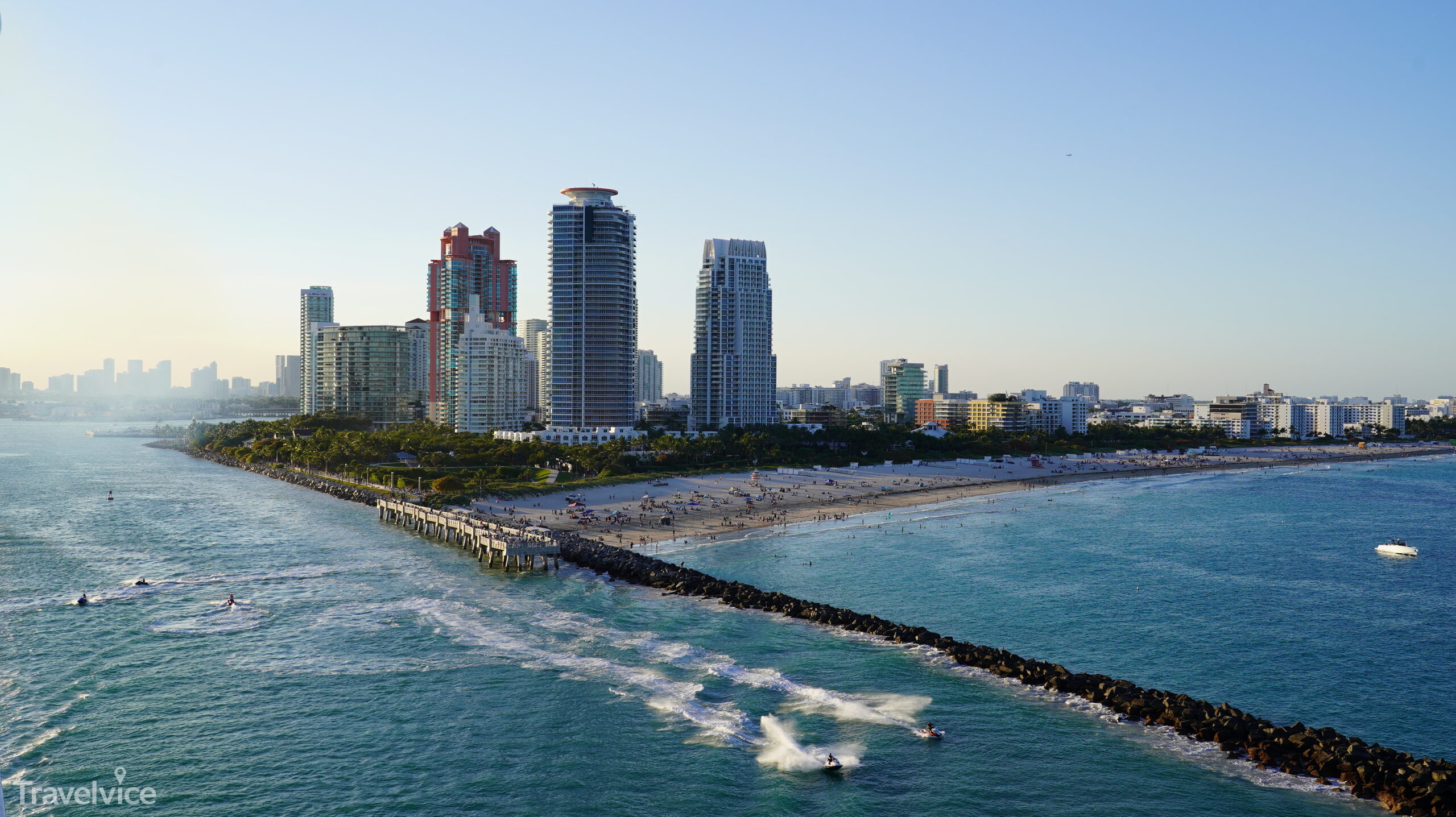 Luftaufnahme der Küste von Miami Beach am South Pointe