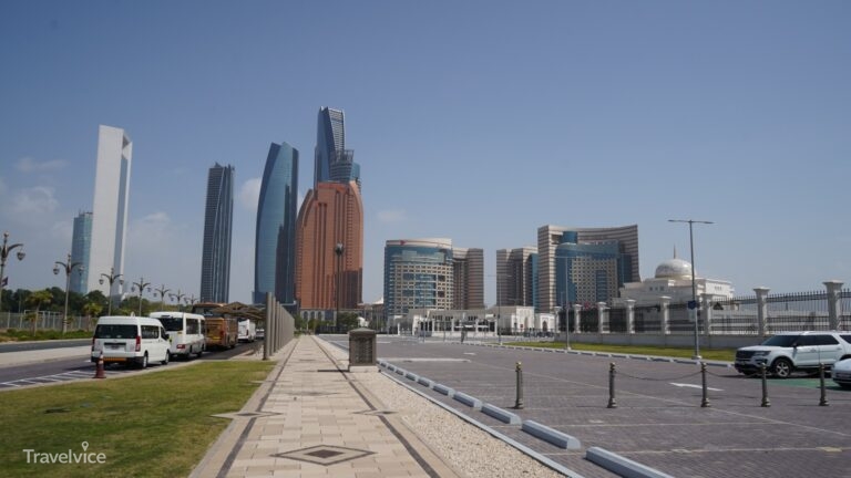 Etihad Towers auf dem Rückweg vom Präsidentenpalast